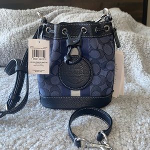 coach mini dempsey bucket bag